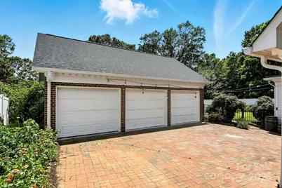 1009 13th Avenue Place NW, Hickory, NC 28601 - Photo 36