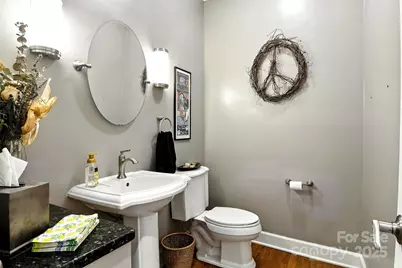 1009 13th Avenue Place NW, Hickory, NC 28601 - Photo 34