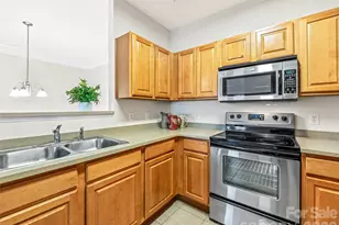 726 Appeldoorn Cir, Asheville, NC 28803 - Photo 14