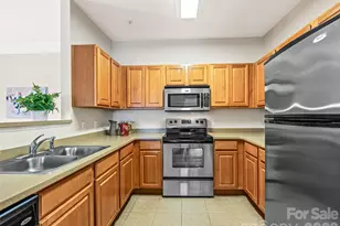 726 Appeldoorn Cir, Asheville, NC 28803 - Photo 12