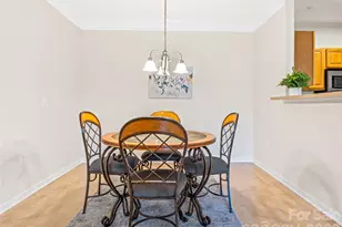 726 Appeldoorn Cir, Asheville, NC 28803 - Photo 10