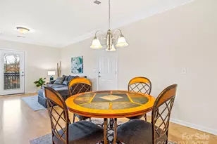 726 Appeldoorn Cir, Asheville, NC 28803 - Photo 2