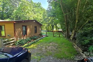 5832 Thompson Rd, Charlotte, NC 28216 - Photo 30