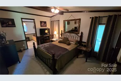 5832 Thompson Road, Charlotte, NC 28216 - Photo 32