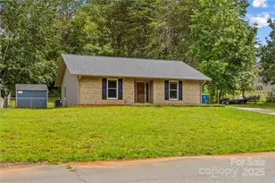 428 Mountview Dr, Mocksville, NC 27028 - Photo 2