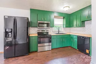 2675 Tablerock Rd, Lenoir, NC 28645 - Photo 6