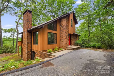 285 Fairway Loop #7, Burnsville, NC 28714 - Photo 1