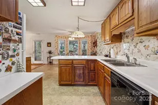 815 La Quinta Ln, Hope Mills, NC 28348 - Photo 8