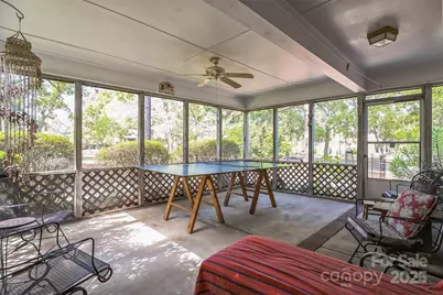 815 La Quinta Lane, Hope Mills, NC 28348 - Photo 2