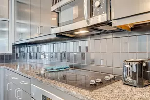 333 W Trade St, Charlotte, NC 28202 - Photo 14