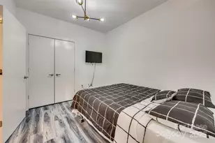 333 W Trade St, Charlotte, NC 28202 - Photo 8