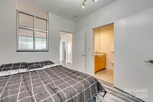 333 W Trade St, Charlotte, NC 28202 - Photo 10