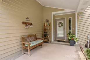 7164 Moss Point Dr, Charlotte, NC 28277 - Photo 4