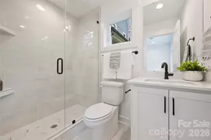 209 Coxe Ave, Charlotte, NC 28208 - Photo 14