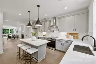 209 Coxe Ave, Charlotte, NC 28208 - Photo 4