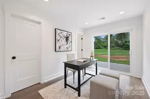 209 Coxe Ave, Charlotte, NC 28208 - Photo 16