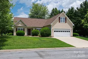 395 Running Briar Rd, Fletcher, NC 28732 - Photo 1