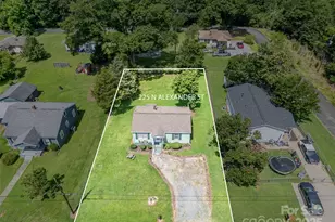 422 Wilson St, Mount Holly, NC 28120 - Photo 2