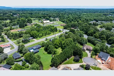 1520 21st Avenue NE, Hickory, NC 28601 - Photo 44