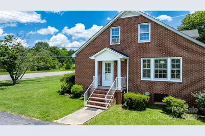 1520 21st Avenue NE, Hickory, NC 28601 - Photo 8