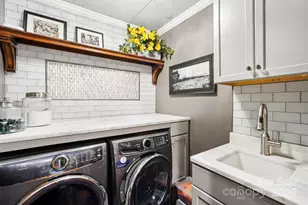 229 N Church St, Charlotte, NC 28202 - Photo 30