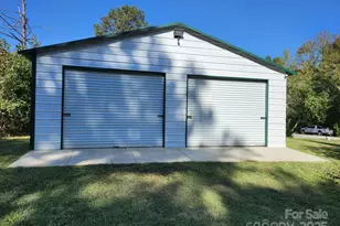 2448 Cambridge Dr, Lancaster, SC 29720 - Photo 4