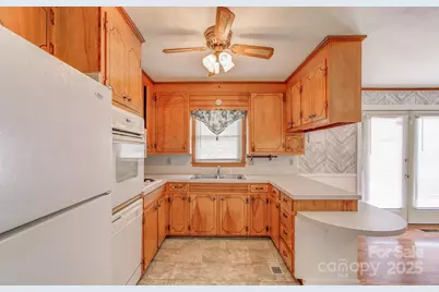 617 Oak Grove Road, Kings Mountain, NC 28086 - Photo 6