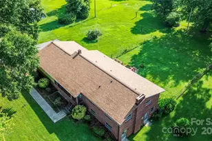 615 Bell Farm Rd, Statesville, NC 28625 - Photo 2