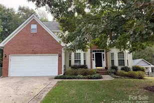 130 Nims Spring Dr, Fort Mill, SC 29715 - Photo 2