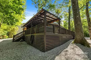 40 Squirrel Ln, Sapphire, NC 28774 - Photo 18