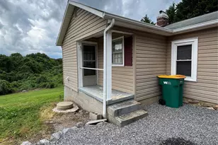 628 Main Street S, Jonesville, NC 29353 - Photo 10