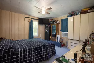 1424 Bear Creek Rd, Bakersville, NC 28705 - Photo 12