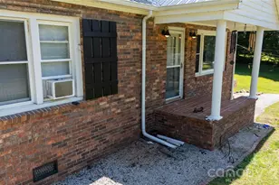 1424 Bear Creek Rd, Bakersville, NC 28705 - Photo 30