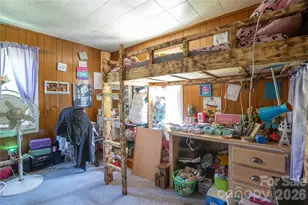 1424 Bear Creek Rd, Bakersville, NC 28705 - Photo 14