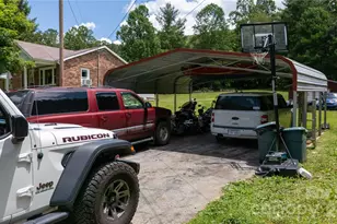 1424 Bear Creek Rd, Bakersville, NC 28705 - Photo 22