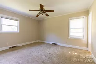 1280 Queensgate St, Gastonia, NC 28054 - Photo 18