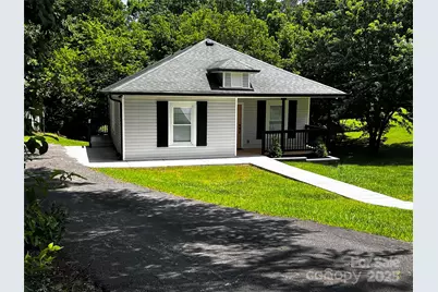 305 E Henry Street, Belmont, NC 28012 - Photo 2