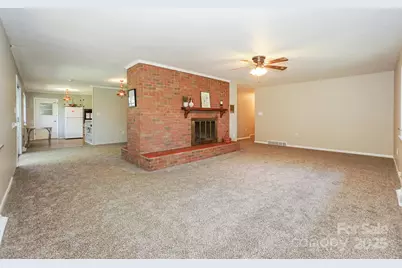 165 Fieldstone Farm Drive, Statesville, NC 28625 - Photo 10