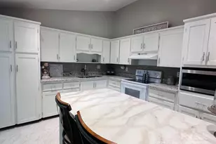 2202 16th Ave NE, Hickory, NC 28601 - Photo 6