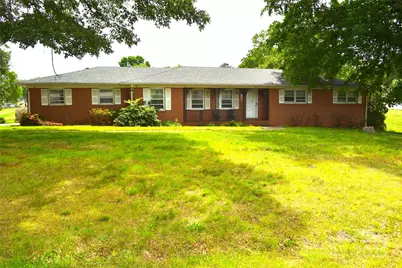 405 Wesley Heights Drive, Albemarle, NC 28001 - Photo 2