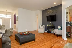 100 Bayberry Way, Hendersonville, NC 28739 - Photo 10