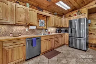 264 Moonbeam Ln, Clyde, NC 28721 - Photo 12