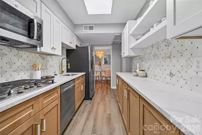 1300 Queens Road #409, Charlotte, NC 28207 - Photo 6