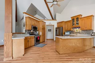 887 Living Waters Dr, Great Falls, SC 29055 - Photo 8