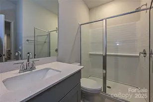 2130 Sunflower Cir, Newton, NC 28658 - Photo 8