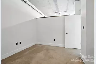 505 E 6th Street #908, Charlotte, NC 28202 - Photo 34