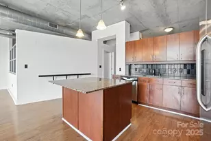 505 E 6th St, Charlotte, NC 28202 - Photo 18