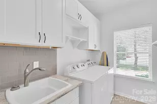 8214 Aspen Ct, Charlotte, NC 28227 - Photo 16