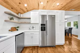 142 Gillespie Cir, Brevard, NC 28712 - Photo 10