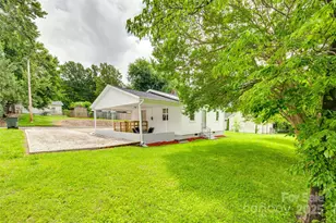 814 Grace St, Kings Mountain, NC 28086 - Photo 2